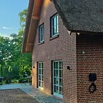 Reetdachhaus In Der Bremer Schweiz Holiday home *