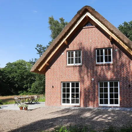Reetdachhaus in der Bremer Schweiz Ferienhaus