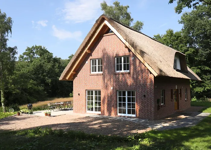Reetdachhaus In Der Bremer Schweiz Дом отдыха Бремен